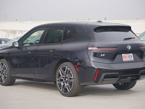 New 2026 BMW iX xDrive45 w/ M Sport Package image 7