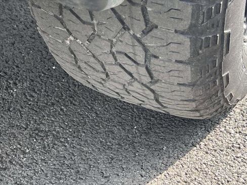 Used 2022 GMC Sierra 1500 Elevation w/ LPO, Elevation Black Package image 11