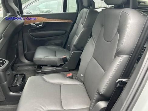 Used 2025 Volvo XC90 T8 Plus w/ Protection Package Premier AWD/4WD image 3
