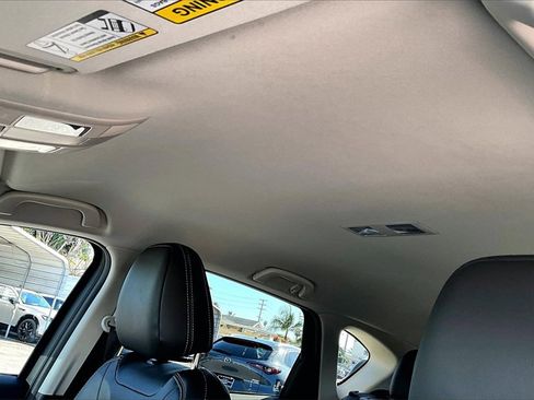 Certified 2025 MAZDA CX-5 AWD 2.5 S w/ Preferred Package image 12