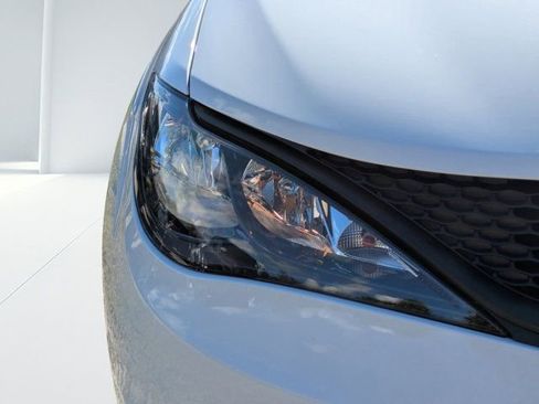 New 2026 Chrysler Voyager LX image 8