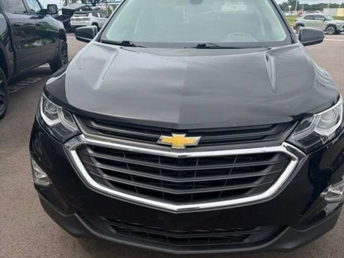 Used 2020 Chevrolet Equinox LT w/ Driver Convenience Package AWD/4WD image 3