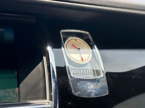 Used 2016 Rolls-Royce Wraith image 34