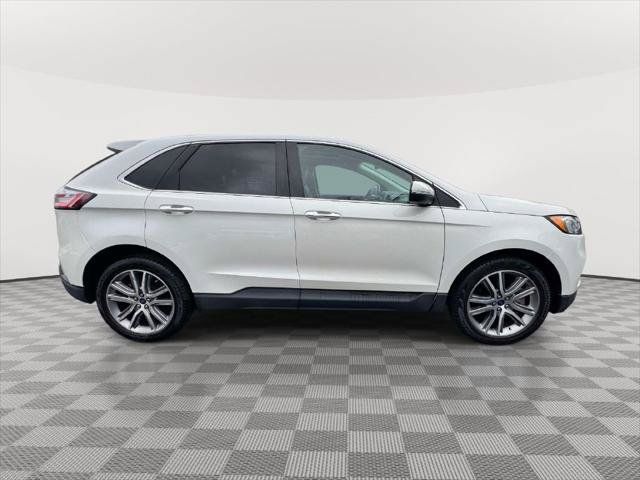 Used 2022 Ford Edge Titanium AWD/4WD image 5