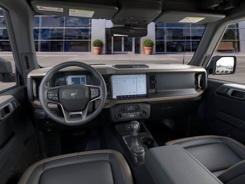 Used 2025 Ford Bronco Big Bend AWD/4WD image 9
