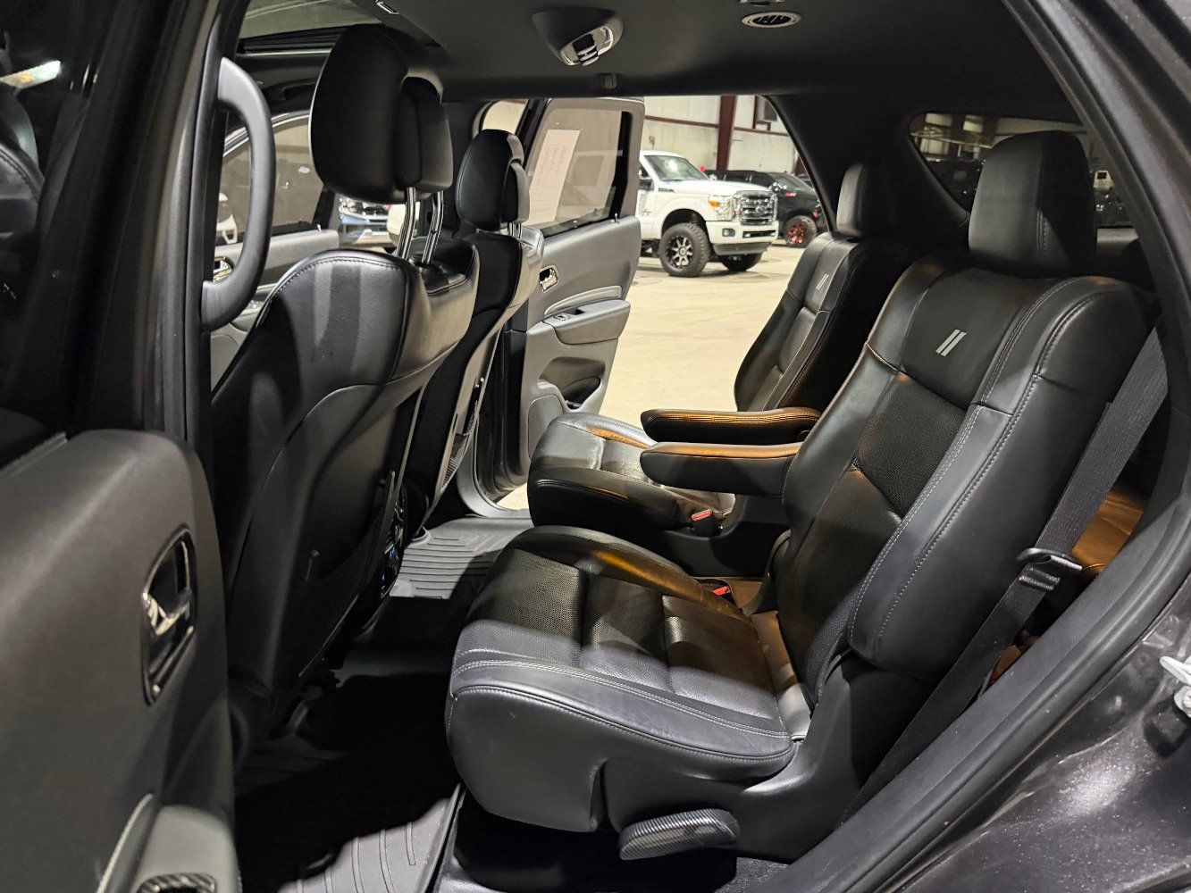 Used 2020 Dodge Durango R/T w/ Blacktop Package AWD/4WD image 18