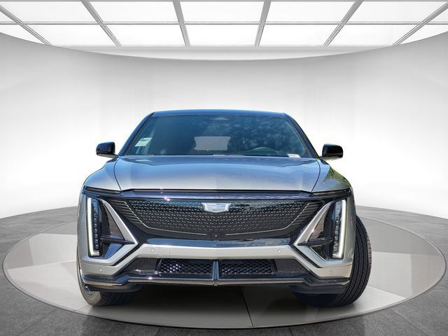 New 2026 Cadillac Lyriq V AWD/4WD image 2