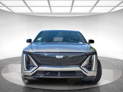 New 2026 Cadillac Lyriq V AWD/4WD image 2
