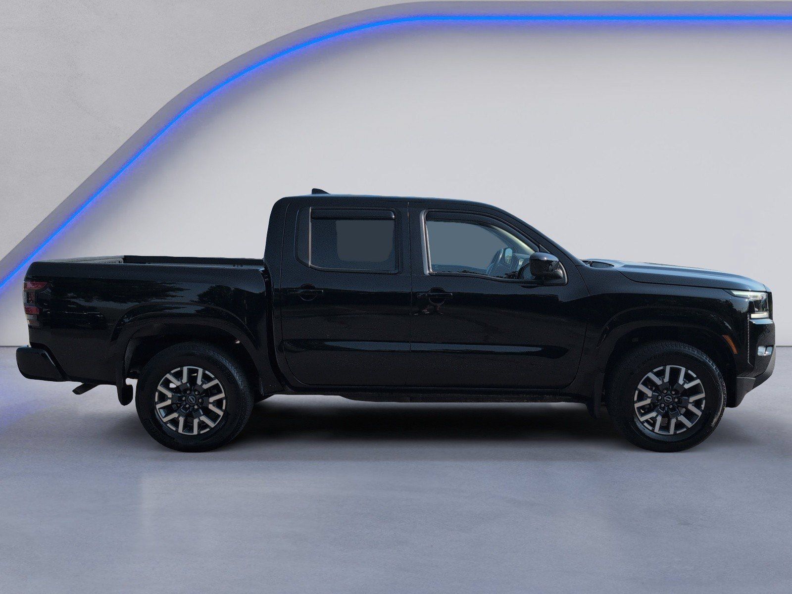 Used 2024 Nissan Frontier SL w/ Technology Package AWD/4WD image 12
