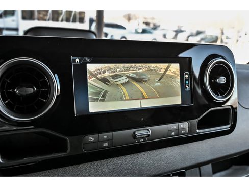 Used 2025 Mercedes-Benz Sprinter 2500 image 12