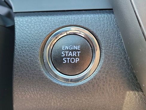 Used 2021 Toyota Camry SE w/ Convenience Package image 23