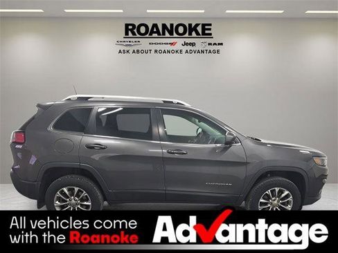 Used 2019 Jeep Cherokee Latitude Plus w/ Comfort/Convenience Group image 11