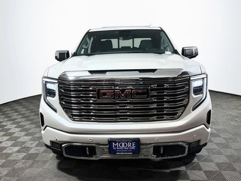 Used 2023 GMC Sierra 1500 Denali w/ Denali Reserve Package AWD/4WD image 2