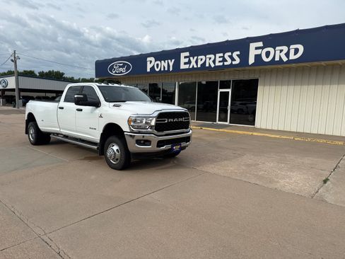 Used 2023 RAM 3500 Big Horn w/ Level 1 Equipment Group AWD/4WD image 1