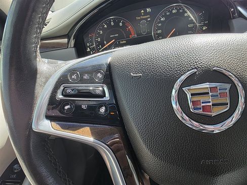 Used 2013 Cadillac XTS Platinum image 22