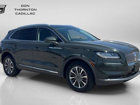 Used 2022 Lincoln Nautilus Reserve AWD/4WD image 7