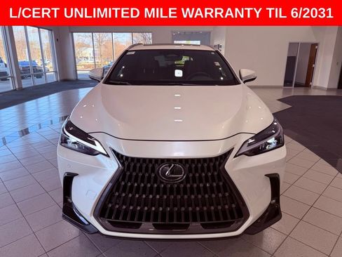 Used 2025 Lexus NX 250 FWD w/ Premium Package image 2