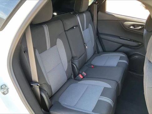 Used 2025 Chevrolet Blazer LT image 19
