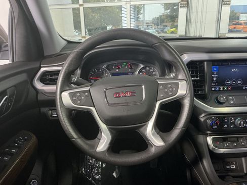 Used 2022 GMC Acadia SLE w/ Driver Convenience Package AWD/4WD image 17