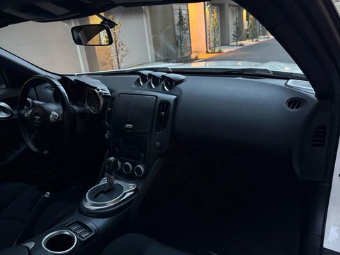 Used 2016 Nissan 370Z Coupe image 20