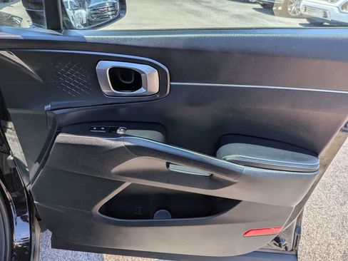 Used 2021 Kia Sorento S w/ Panoramic Sunroof Package FWD image 24