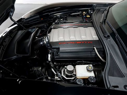 Used 2019 Chevrolet Corvette Stingray Coupe RWD image 13