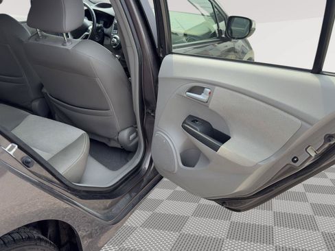 Used 2014 Honda Insight EX image 23