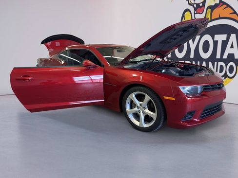 Used 2015 Chevrolet Camaro SS w/ Rear Vision Package RWD image 9