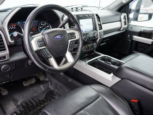 Used 2021 Ford F250 Lariat image 10