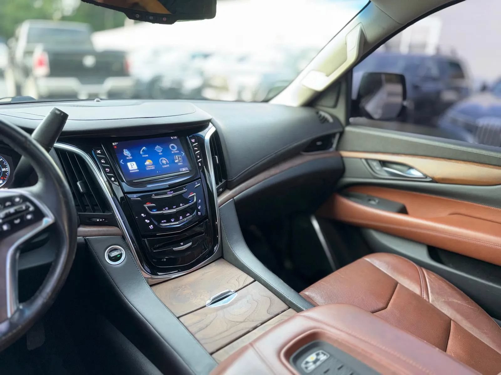 Used 2015 Cadillac Escalade ESV Premium AWD/4WD image 20
