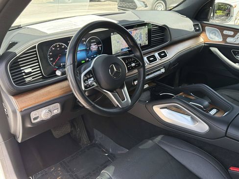 Certified 2023 Mercedes-Benz GLS 450 4MATIC image 33