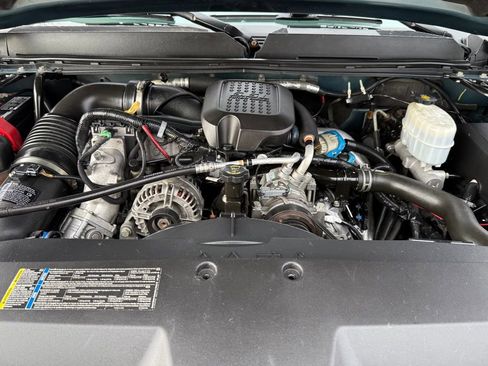 Used 2010 GMC Sierra 2500 SLT w/ SLT Convenience Package image 9