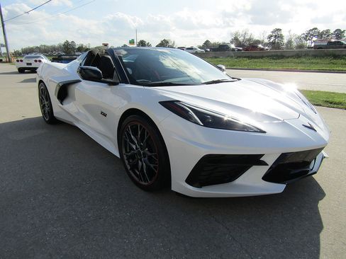 Used 2023 Chevrolet Corvette Stingray Premium Conv image 3