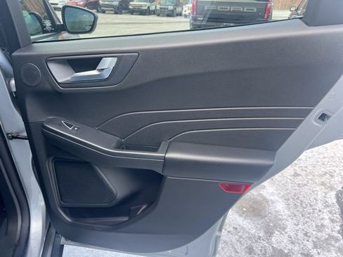 Used 2023 Ford Escape ST-Line Select w/ Tech Pack #2 image 12