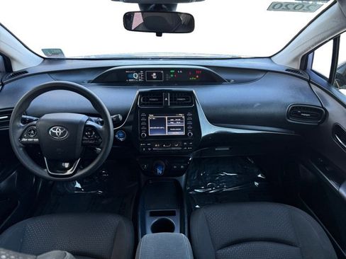 Used 2020 Toyota Prius LE image 13