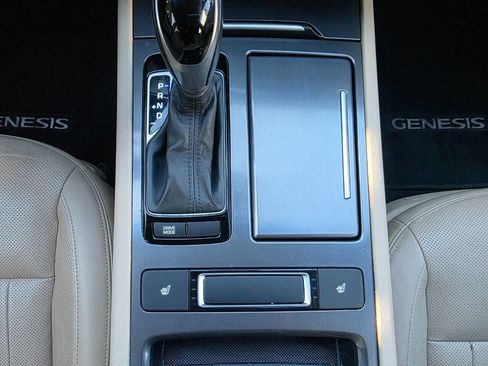 Used 2016 Hyundai Genesis 3.8 image 24