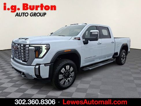 New 2026 GMC Sierra 2500 Denali w/ Denali Reserve Package AWD/4WD image 2
