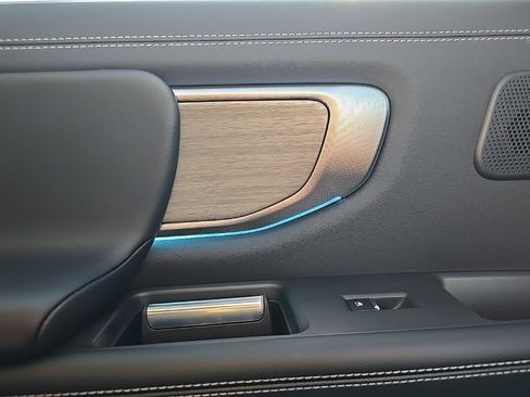 New 2025 Ford Expedition Max Platinum w/ Driver's Package image 40