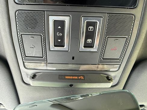 Used 2023 Land Rover Defender 110 X-Dynamic SE AWD/4WD image 30