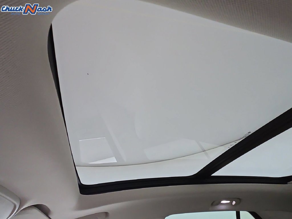 Used 2021 Buick Envision Avenir w/ Technology Package II FWD image 24