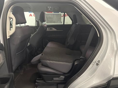 New 2026 Ford Explorer Active AWD/4WD image 26