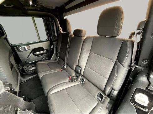 Used 2021 Jeep Gladiator Sport AWD/4WD image 22