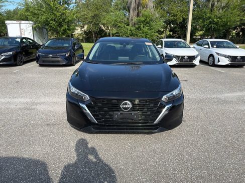 Used 2024 Nissan Sentra SV FWD image 8