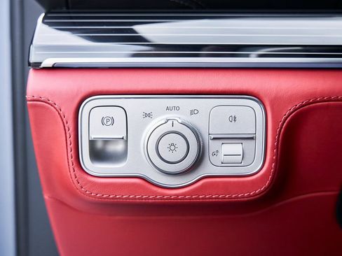 Used 2026 Mercedes-Benz Maybach GLS 600 4MATIC image 73