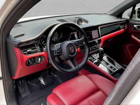 Used 2022 Porsche Macan S AWD/4WD image 16