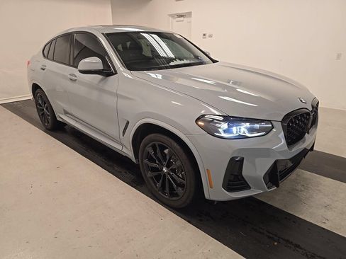 Used 2024 BMW X4 xDrive30i w/ M Sport Package AWD/4WD image 9