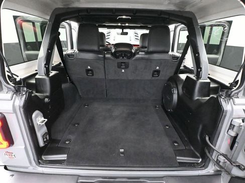 Used 2021 Jeep Wrangler Unlimited Rubicon w/ Uconnect 4C Nav & Sound Group image 40