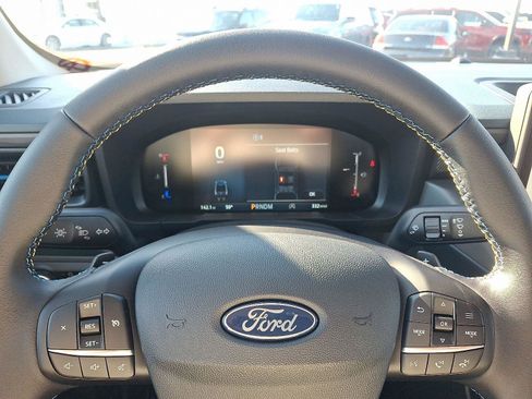 New 2025 Ford Maverick Lobo image 15