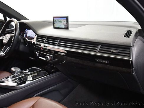 Used 2019 Audi Q7 3.0T Prestige image 11