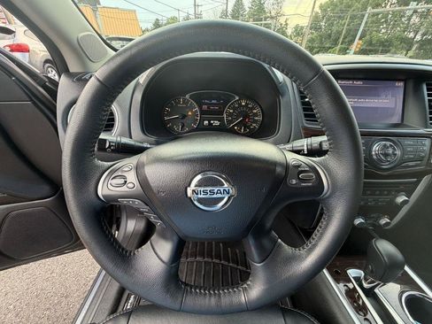 Used 2014 Nissan Pathfinder Platinum AWD/4WD image 25